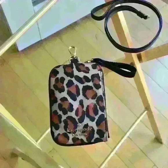 Kate Spade KH754 Chelsea Leopard Card Case Lanyard - Picture 2 of 6